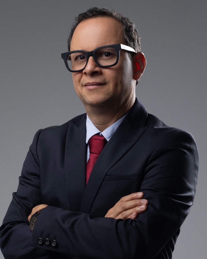 Omar Vélez